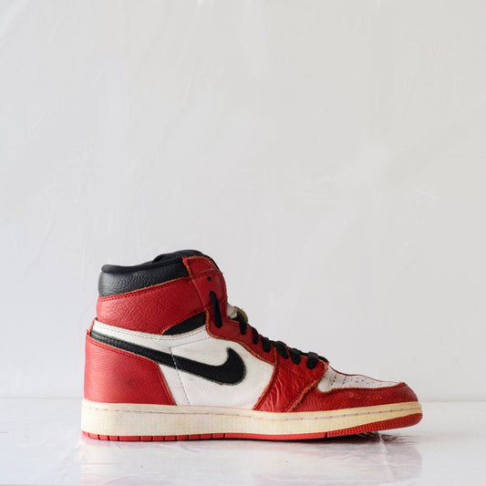 NIKE Air Jordan 1 Retro High.