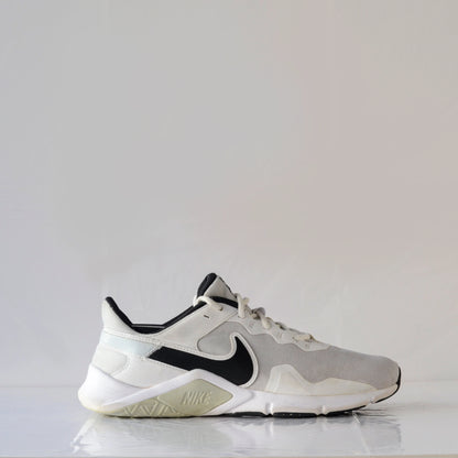 NIKE Legend