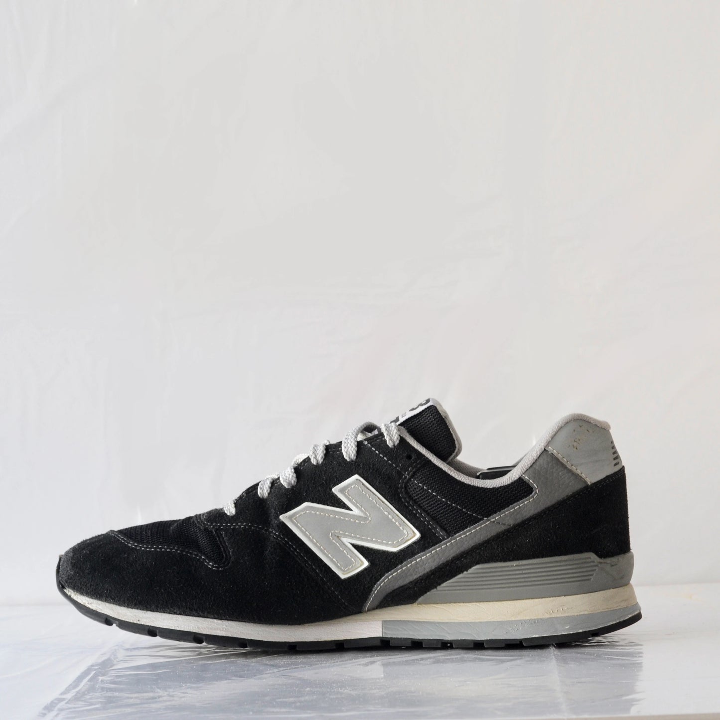 New Balance 996
